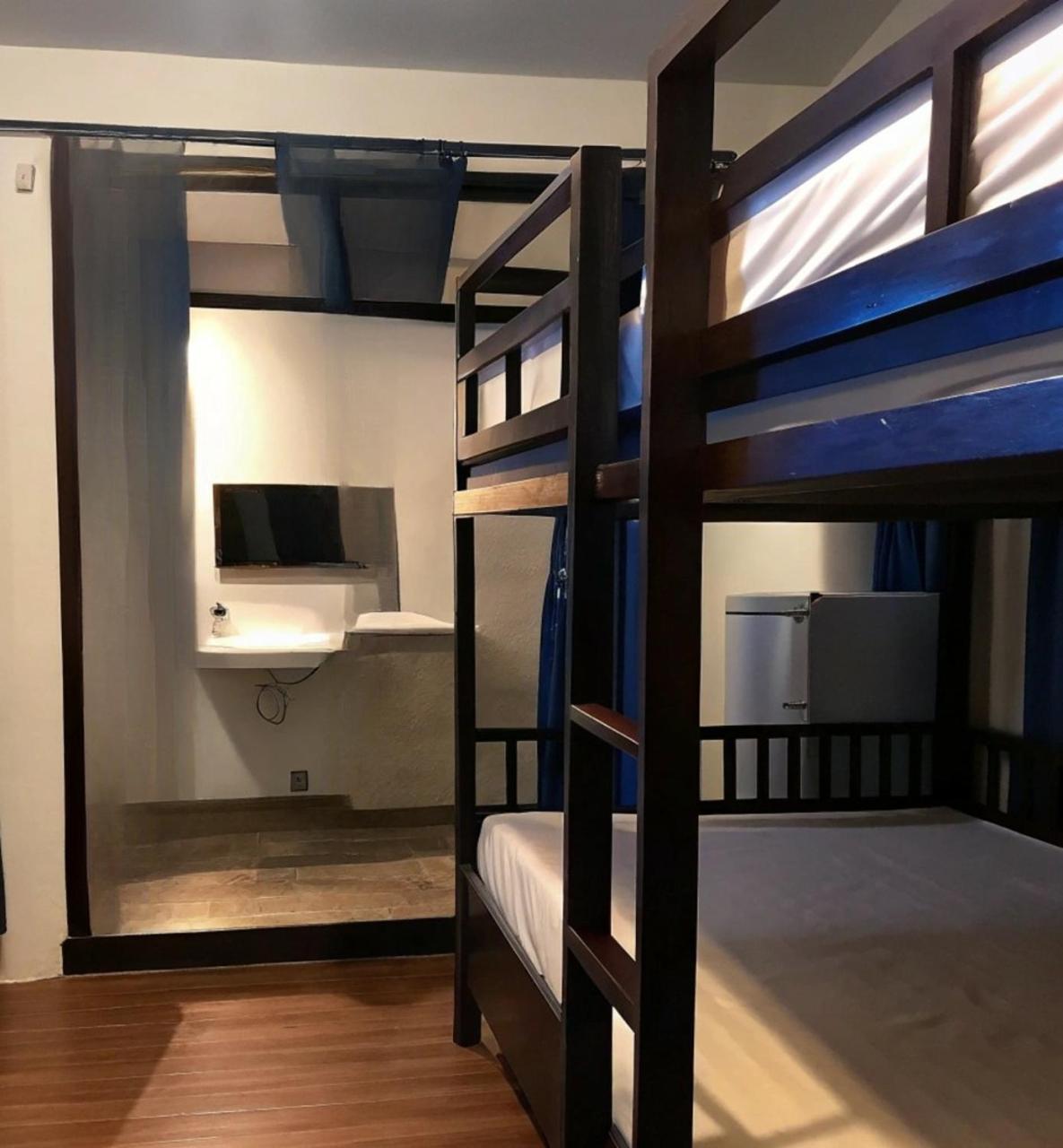 逢甲柏斯青年旅棧 Apartment Taichung Luaran gambar