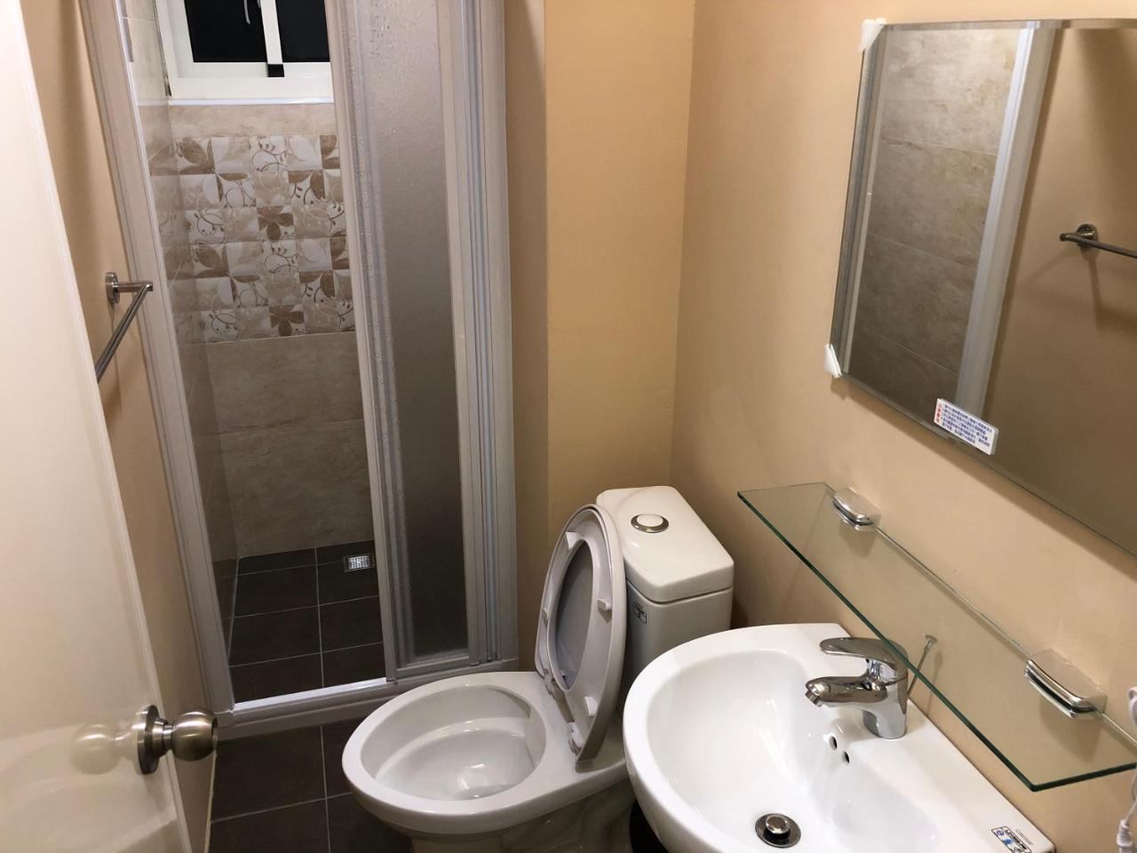 逢甲柏斯青年旅棧 Apartment Taichung Luaran gambar